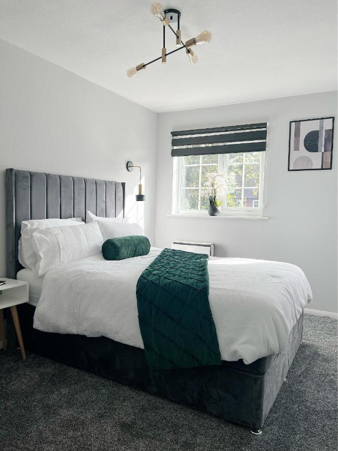 Stunning Apartment In Beckton With Private Entrance Лондон Экстерьер фото